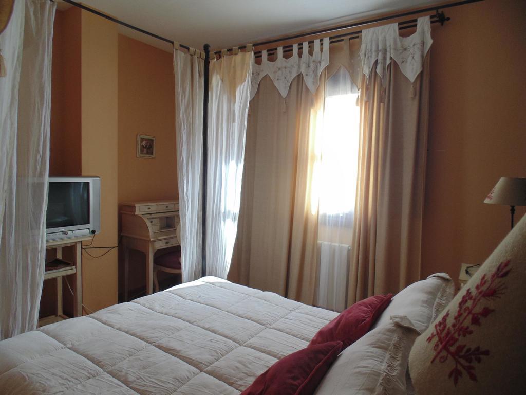 Apartamentos Rurales La Muralla II Каньете Экстерьер фото